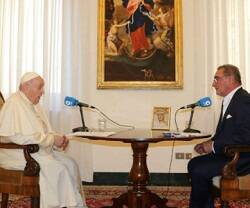Carlos Herrera entrevista para Cadena Cope al Papa Francisco - primera entrevista del Pontífice con una radio española
