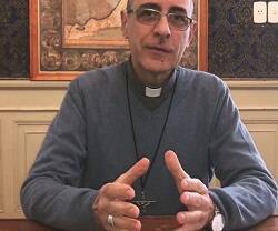 Víctor Manuel Fernández, arzobispo de La Plata, explica en qué sentido la Torá -pero tampoco la letra del evangelio- no dan vida, si se vacían de Dios