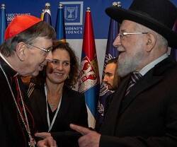 El cardenal Kurt Koch en uno de sus encuentros con autoridades religiosas judías