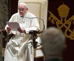 El Papa en su discurso ante la asamblea de la Academia Pontificia para la Vida en 2021