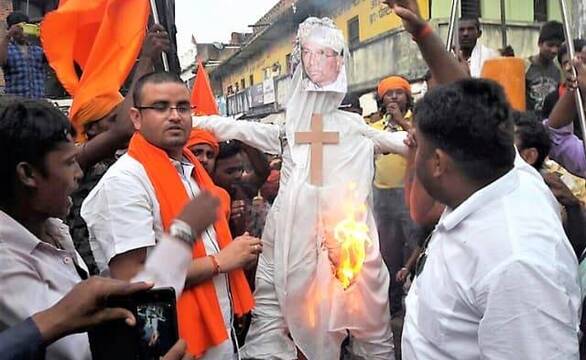 Radicales hindúes contra los cristianos