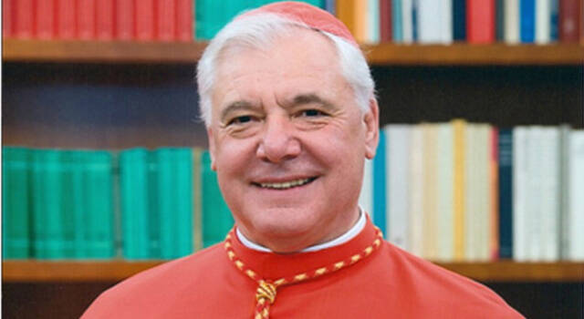 El Cardenal Müller defiende el acceso de los fieles a los sacramentos, frente a algunos obispos que imponen restricciones