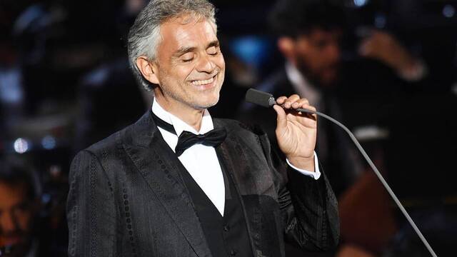 Andrea Bocelli es un tenor de talla internacional