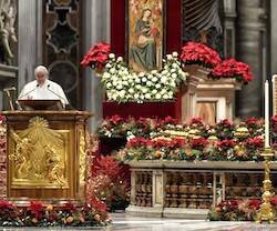 El Papa lee la homilía de fin de año.
