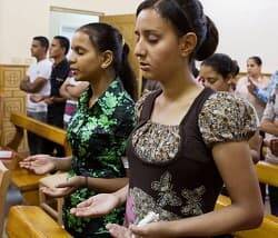 Mujeres cristianas rezando / ACN