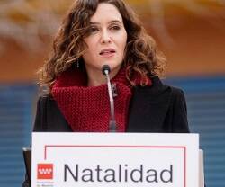Isabel Díaz Ayuso presentando su plan de natalidad de 2022 - foto Comunidad de Madrid