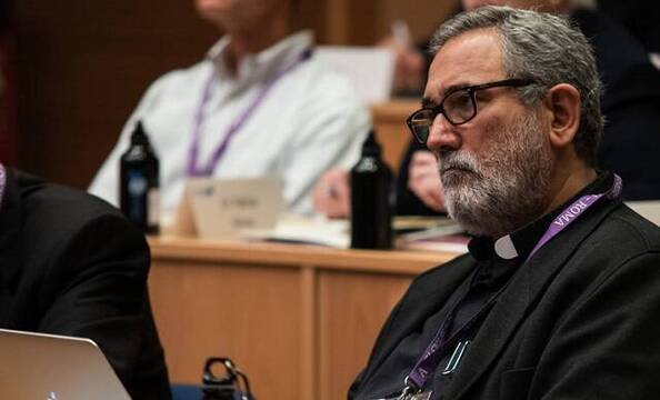 El jesuita español Juan Antonio Guerrero intenta poner orden en las cuentas vaticanas y en el Óbolo de San Pedro, que cada vez recauda menos