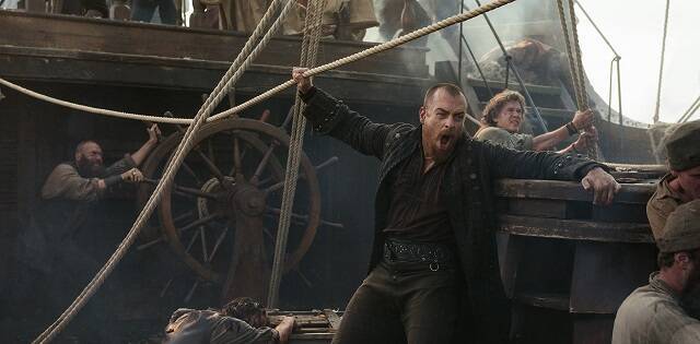 Piratas lo pasan mal en una escena de la teleserie Black Sails