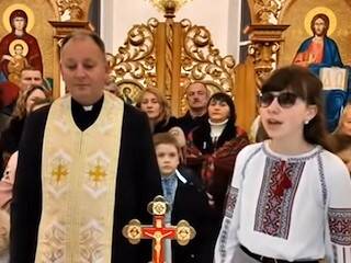 Canto viral ucraniano a la Virgen