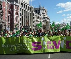 Marcha Sí a la Vida en Madrid en 2014 - el 25 de marzo es el Día Internacional de la Vida Humana