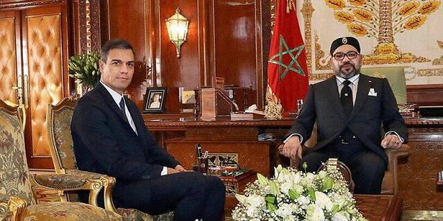 Pedro Sánchez con Mohamed VI, rey de Marruecos, a principios de mes... Sánchez a veces felicita Ramadán, nunca Pascua ni Navidad