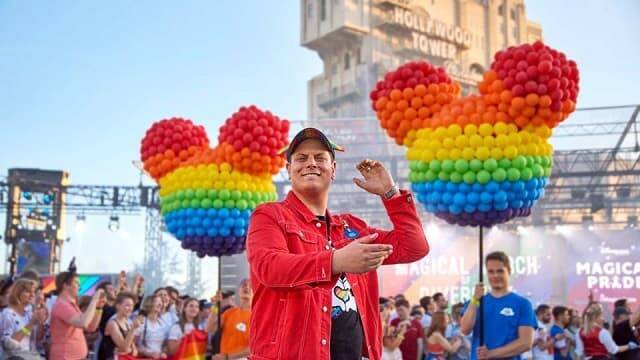 Orgullo Gay en Disneyland París