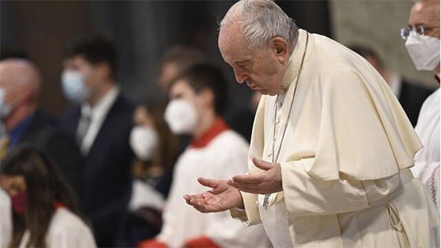 El Papa ha celebrado el Domingo de la Misericordia con una misa en San Pedro.