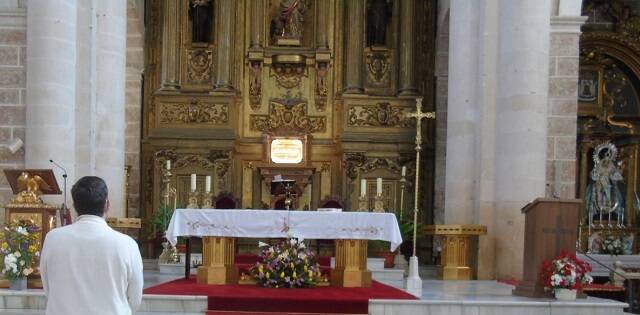 Urna del beato mártir y párroco Francisco Solís