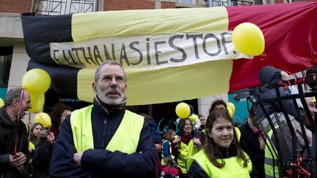 Opositores contra la eutanasia en Bélgica