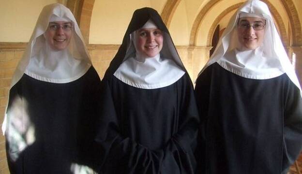 La abadía benedictina de Santa Cecilia, en la isla de Wight, sigue recibiendo vocaciones jóvenes