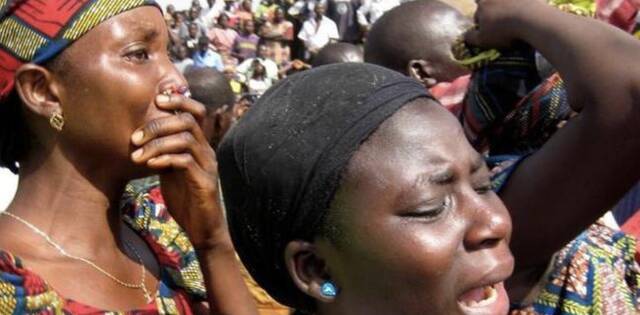 Decenas de muertos y heridos en el ataque a una iglesia católica de Nigeria  durante Pentecostés - ReL
