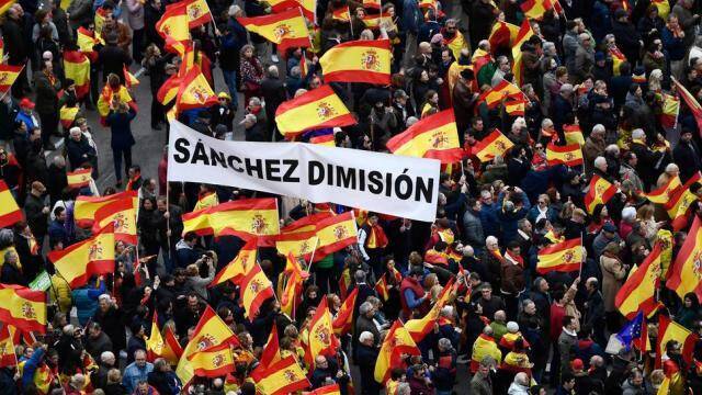 Manifestación Sánchez Dimisión.