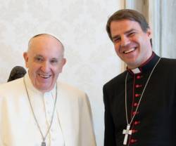 El Papa Francosco y Stefan Oster.