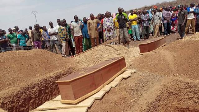 En Burkina Faso los islamistas están erradicando poco a poco el cristianismo en el algunas regiones.