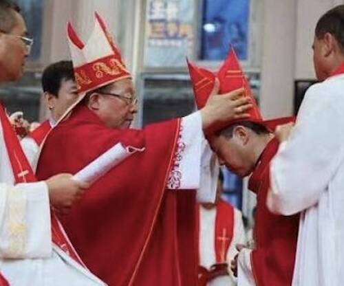 Un obispo «oficial» chino amenaza con negar los sacramentos a los sacerdotes que no se registren