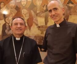 El obispo de Osma Soria, Abilio Martínez, con el P. Mc Lean Cummings, Director Espiritual del Seminario de Baltimore en Estados Unidos. 