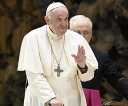 Francisco ha proseguido este miércoles durante la Audiencia General sus catequesis sobre la vejez / Vatican Media