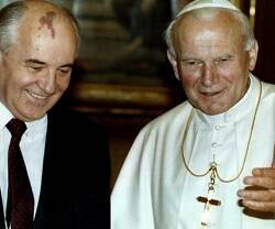 Juan Pablo II y Gorbachov se reunieron en 1989 y 1990, y al año siguiente se hundió la URSS