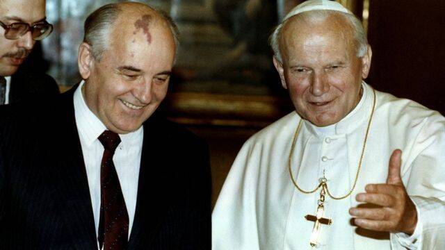 Juan Pablo II y Gorbachov se reunieron en 1989 y 1990, y al año siguiente se hundió la URSS