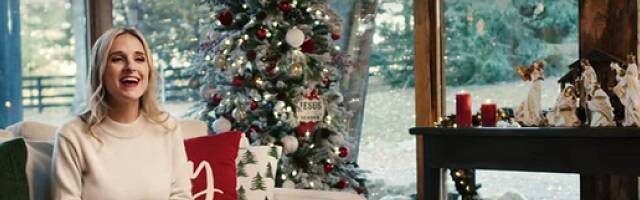 Athenas lanza 5 temas navideños en su álbum corto de 2022 Navidad es Jesús