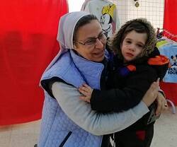 Las religiosas de Jesús-María en Damasco intentan conseguir ropa infantil para miles de niños de familias necesitadas