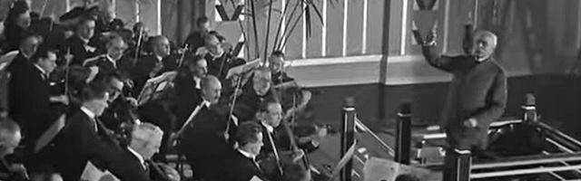 En una grabación de 1931, Sir Edward Elgar dirige a la Orquesta Sinfónica de Londres interpretando su 'Land of Hope and Glory [Tierra de Esperanza y Gloria]'.