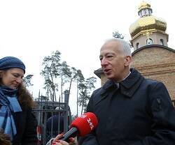 El padre Landau, presidente de Caritas Europa, ha visitado Ucrania 