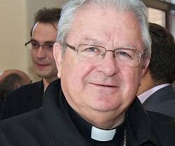 Renuncia de Javier Salinas, que desde 2016 era obispo auxiliar en Valencia, y antes obispo titular en Mallorca