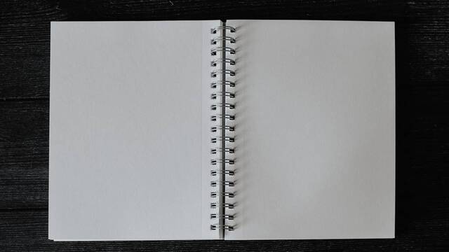 Cuaderno en blanco.