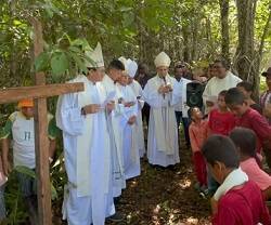Obispos colombianos en el vicariato amazónico de Puerto Leguízamo en 2022