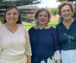 Las embajadoras ante la Santa Sede de Panamá, Ecuador y Uruguay, en la foto, impulsaron un rosario por la paz con sus colegas en el Vaticano