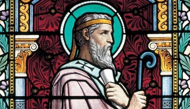 San Ireneo, padre y doctor de la Iglesia, "Doctor unitatis", fue obispo de Lyon, puente de la Iglesia de Occidente y Oriente, y luchador contra las herejías.