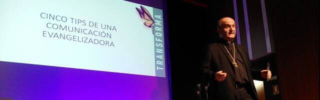 El obispo Munilla ofrece a evangelizadores en Alicante 5 ideas para estar en redes sociales