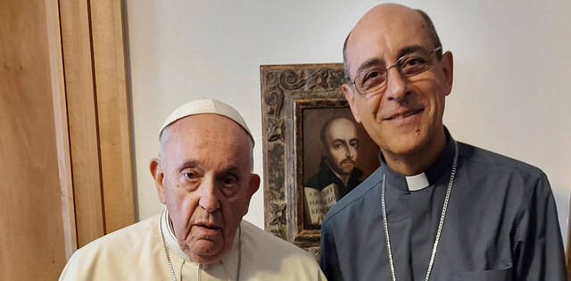 Mgr Viganò : les gardes suisses devraient arrêter Bergoglio et Fernandez et les expulser du Vatican . 148773_tucho1