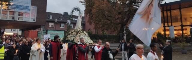 Procesión del rosario en Hamburgo.  