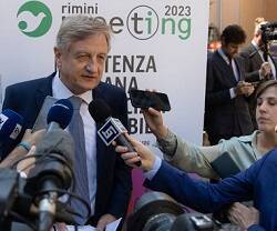 Presentación  ante la prensa del Meeting de Rímini de 2023, que tiene lugar en agosto