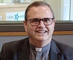 El obispo Sergi Gordo en los micrófonos de Radio Estel