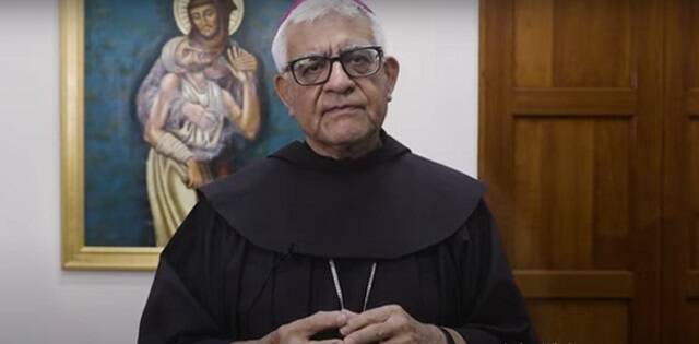El arzobispo Cabrejos, franciscano y presidente de los obispos peruanos, pide que las protestas sean pacíficas