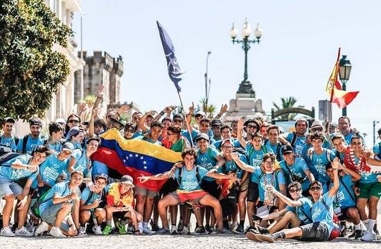 Alegres peregrinos de España y Venezuela en la JMJ de Lisboa 2023