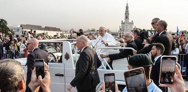 El Papa Francisco en el santuario de Fátima durante la JMJ de Lisboa