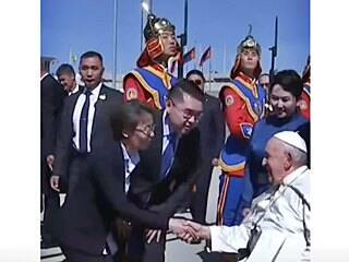 El adiós del Papa a Mongolia