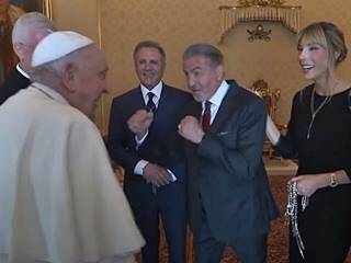 El Papa, feliz con Sylvester Stallone
