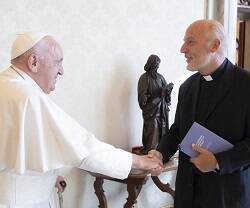 El Papa Francisco ha recibido al sacerdote José Pedro Manglano cuando Hakuna cumple 10 años