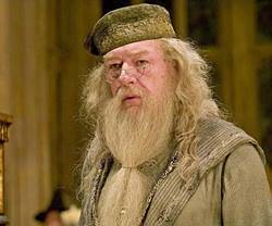 Michael Gambon, como el profesor Dumbledore.
